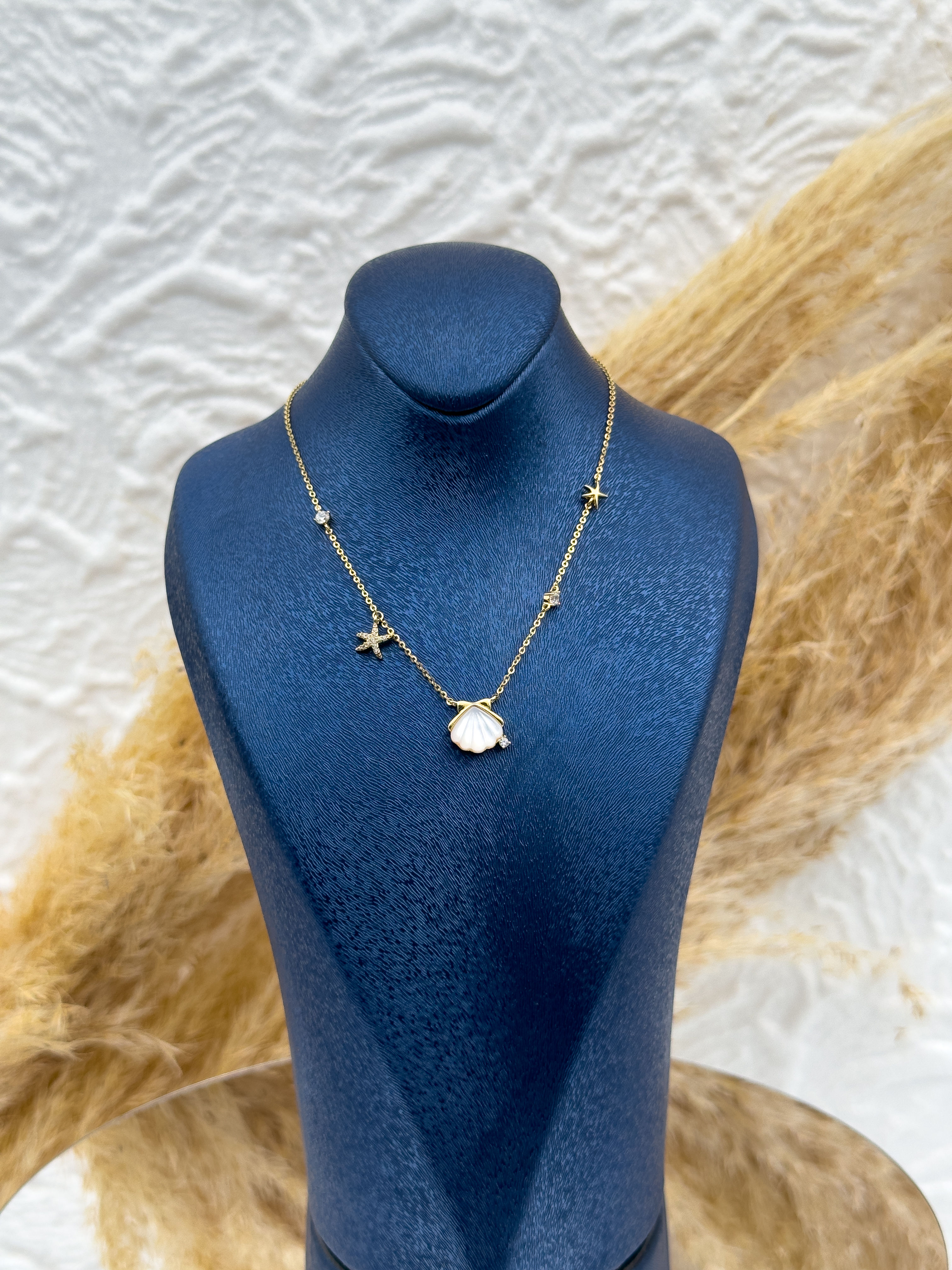 925 Ayar Gümüş Gold Renk Sedefli Deniz Kabuğu & Yıldız Detaylı Kadın Kolye – Özel Tasarım Hediyelik